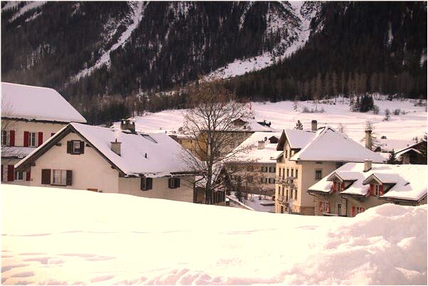 夢見土坑裡堆滿了紅薯意味著什麼_周公解夢官網