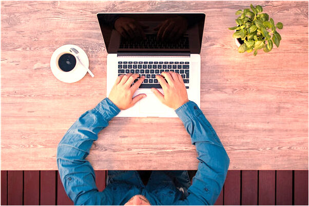 夢見別人給我擦屁股是凶兆還是吉兆_周公解夢官網