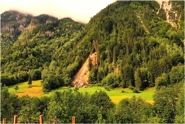 夢見自己把碗鏡子打碎預示著什麼_周公解夢官網