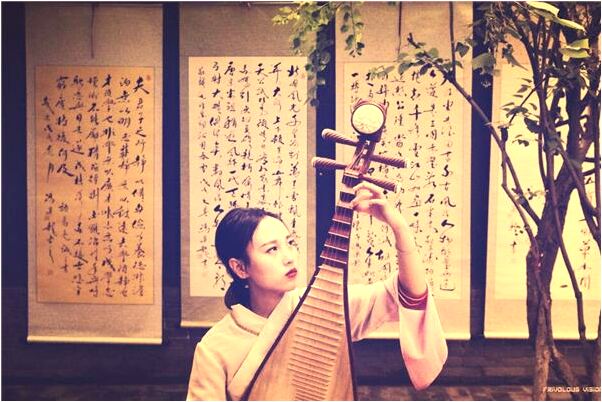 夢見跟隨三個白衣人走了什麼預兆_周公解夢官網