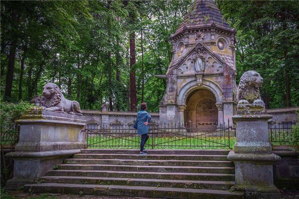 夢見逛廟預兆了什麼嗎_周公解夢