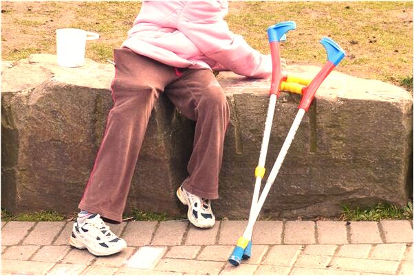 夢到有女人讓我跳進糞坑意味著什麼_周公解夢官網