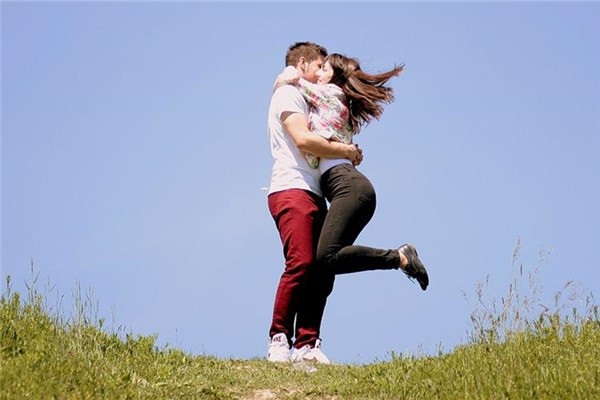 夢到有男生喜歡我預示了什麼_周公解夢