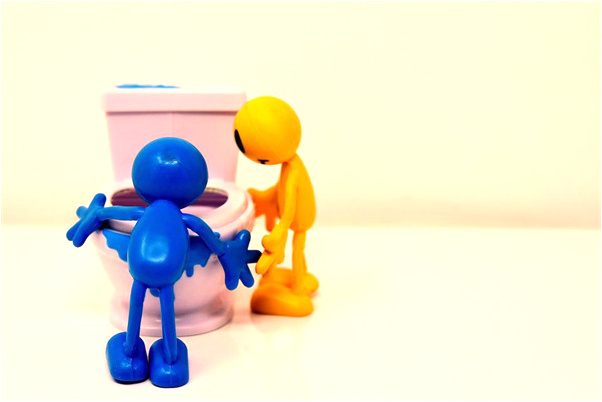 夢見老婆婆追著我要我的東西喝是什麼預兆_周公解夢官網