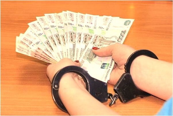 夢到了別人剪蛇頭預示什麼_周公解夢官網