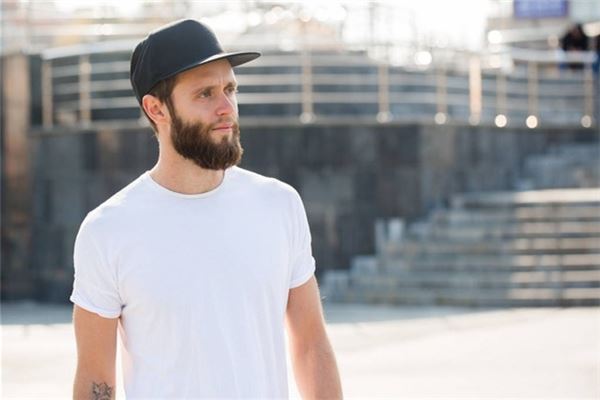 1998年出生的人什麼性格_十二生肖