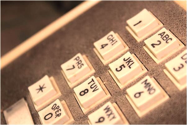 夢見與老女人接吻是好的徵兆嗎_周公解夢官網