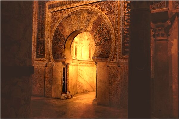 夢見自己開著別人的車碰會是什麼預兆_周公解夢官網