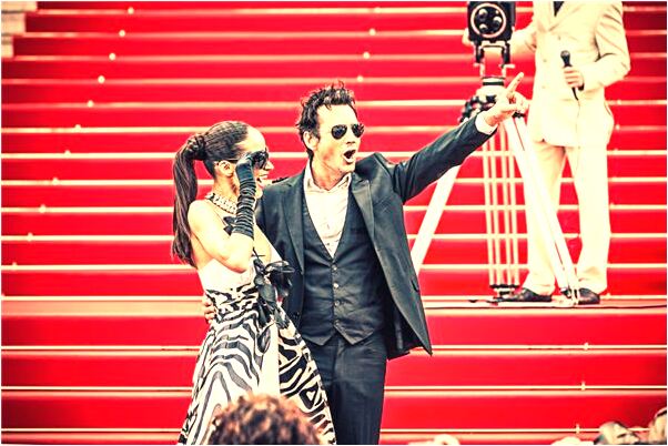 夢見牙床掉了並掉了一顆牙齒是凶兆還是吉兆_周公解夢官網