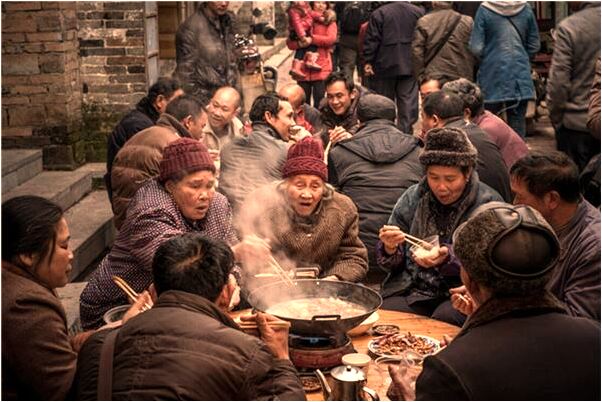 夢到父親和人聚賭是咋回事_周公解夢官網