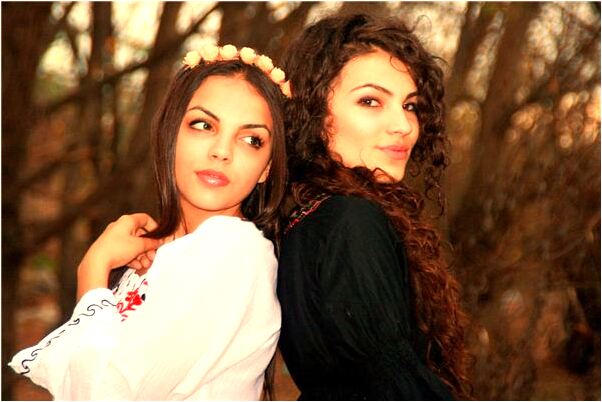 夢到了晚上走路有人幫忙有什麼寓意嗎？_周公解夢官網