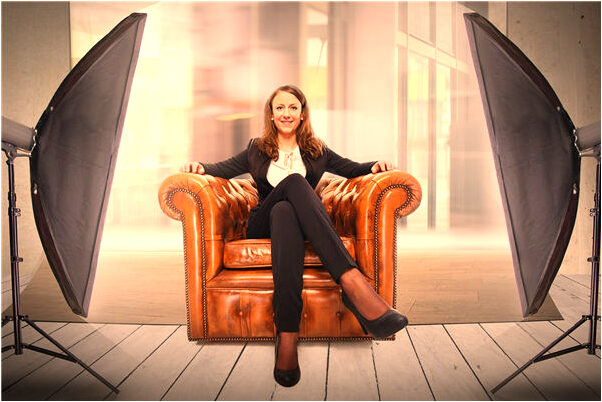 夢到了坐在懸崖上空的欄桿上預兆了什麼嗎_周公解夢官網