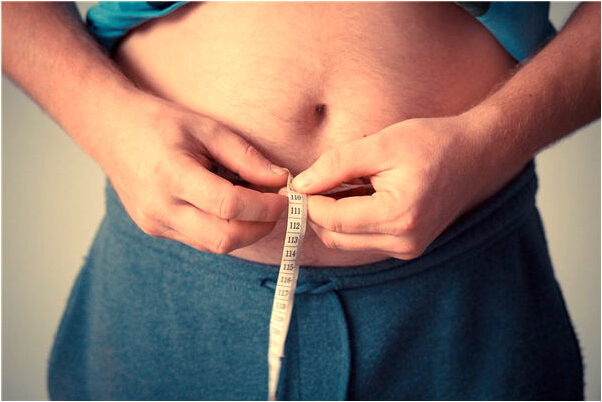 夢見拒絕別人示愛被追打是怎么回事_周公解夢官網