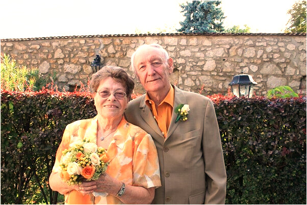 夢到了手上身上沾好多油有什麼意義嗎_周公解夢官網