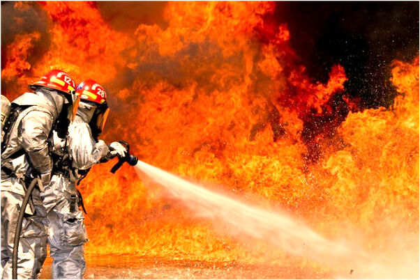 夢到一路都是蛇是好是壞_周公解夢官網