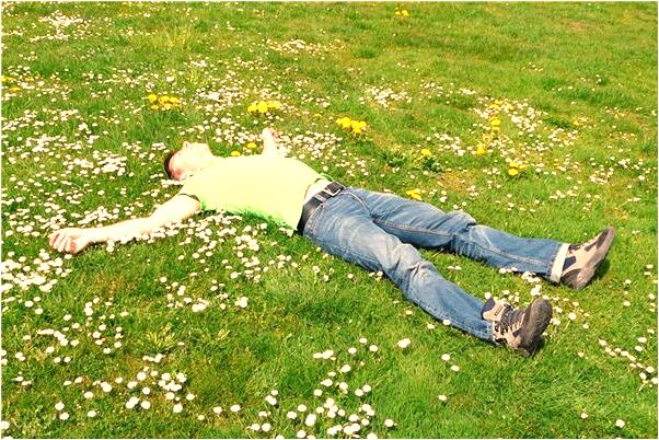 夢見到水流自己抓魚是什麼意思_周公解夢官網