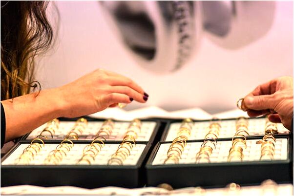 夢到我哥去世了有什麼意思嗎_周公解夢官網