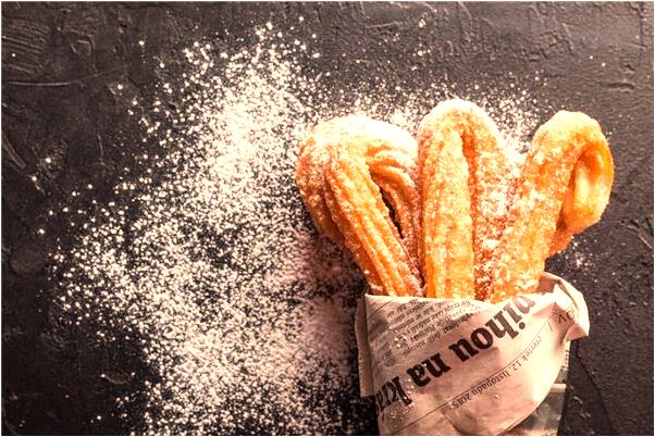 夢到了用魚線鉤釣到兩條魚是什麼意思？_周公解夢官網