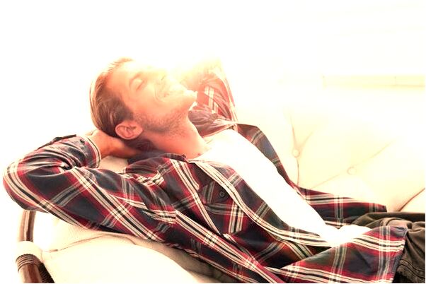 夢見拉黃屎是什麼意思_周公解夢官網