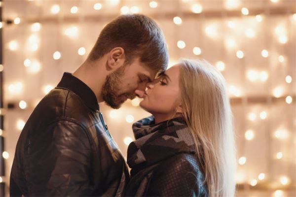 95年屬豬的姻緣在哪年_十二生肖