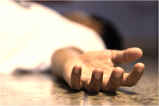 夢見和死人吃飯打牌意味著什麼_周公解夢官網