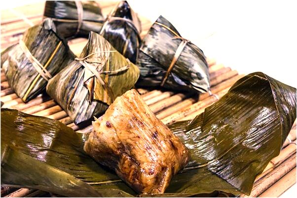 夢到了草叢裡有清水是咋回事_周公解夢官網