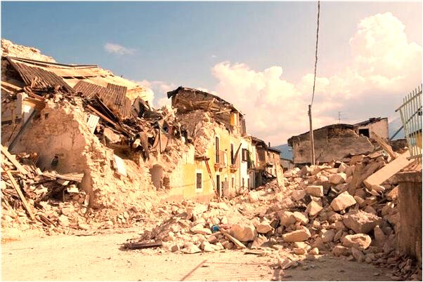 夢到了夢裡見妻子內褲是啥預兆_周公解夢官網